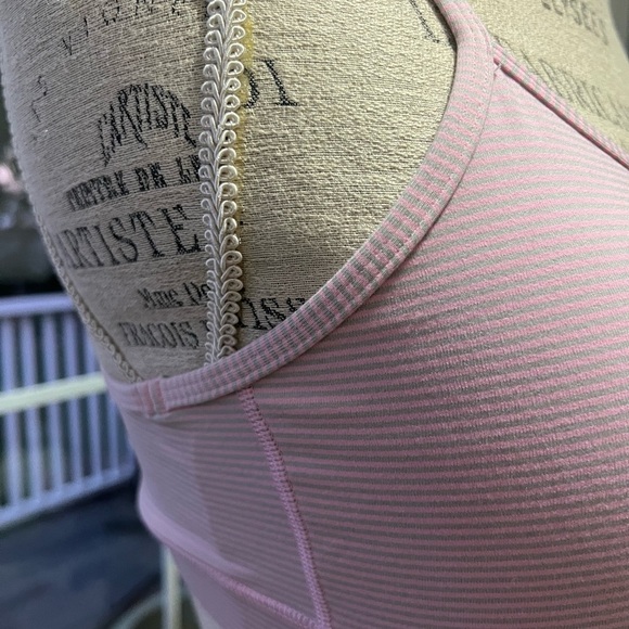 Lululemon Athletica Pink Sports Bra - Picture 3 of 9